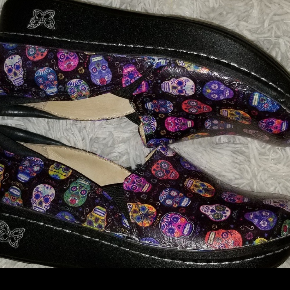 Alegria Debra Sugar Skulls nursing shoes